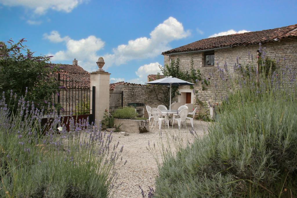 Le Petit Souhait & Le Verger Gourvillette Luaran gambar